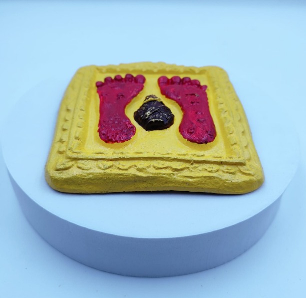 /storage/photos/1/Products/Cow Dung Product/Vishnu Paduka (3).jpeg